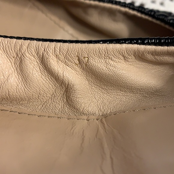 Authentic Prada logo flats - Picture 9 of 13